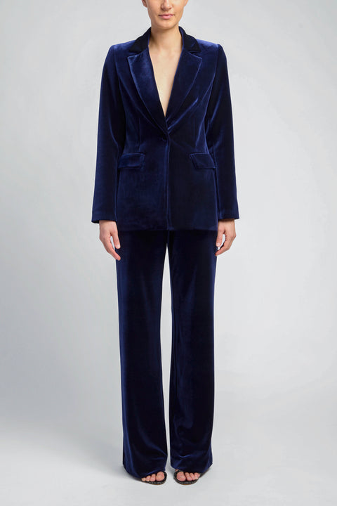 SIGNATURE VELVET BLAZER