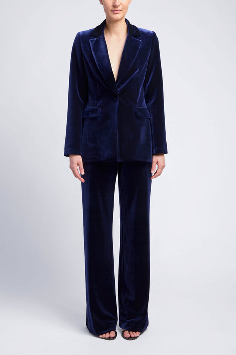 SIGNATURE VELVET BLAZER